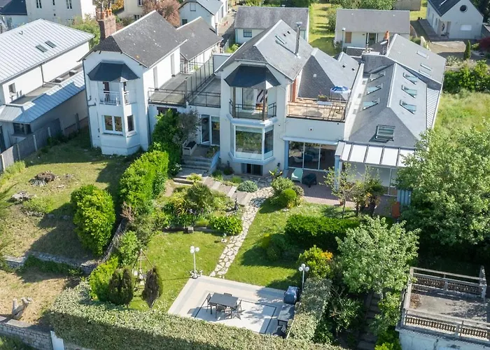 Lodge Manava Vue Et Mont Michel Piscine Interieure