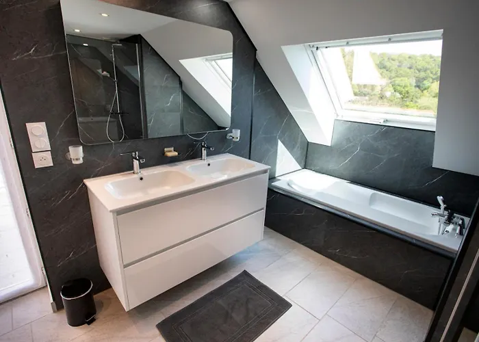 Lodge Manava Vue Et Mont Michel Piscine Interieure *