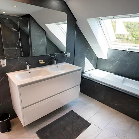 Orman Evi Manava Vue Et Mont Michel Piscine Interieure *