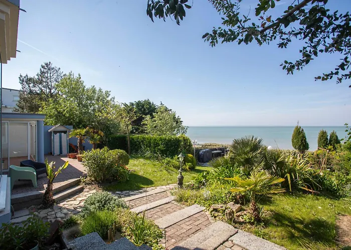 Manava Vue Et Mont Michel Piscine Interieure אכסניה