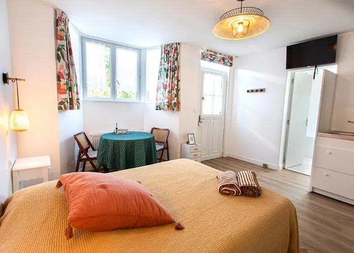 Manava Vue Et Mont Michel Piscine Interieure *