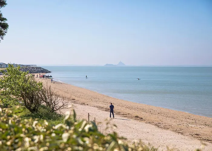 Manava Vue Et Mont Michel Piscine Interieure אכסניה *